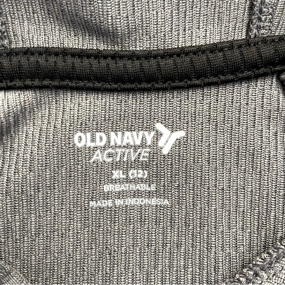 NWT Old Navy Two-Tone Mesh Performance Pullover Hoodie for Boys - Picture 3 of 6